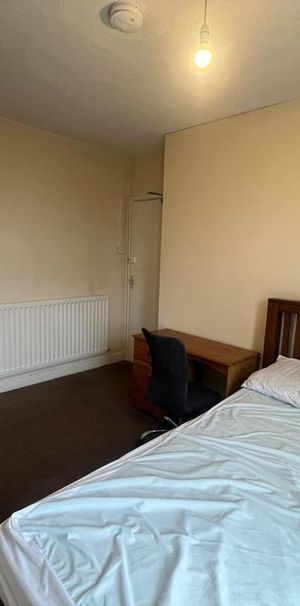 1 bedroom detached bungalow to rent - Photo 2