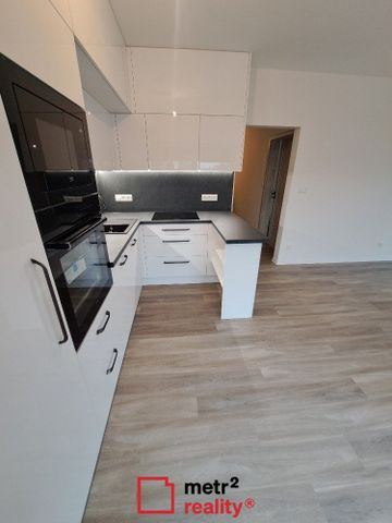 Pronájem bytu 3+kk 64 m2 - Fotografie 4