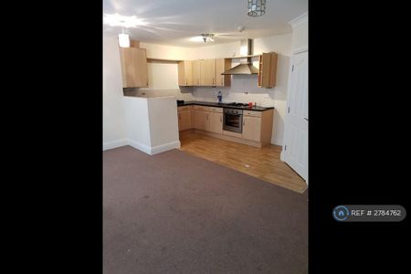 2 bedroom flat to rent - Photo 3