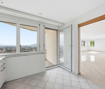 3.5-Zimmer-Wohnung inkl. zwei Tiefgaragenparkplätzen - Photo 1
