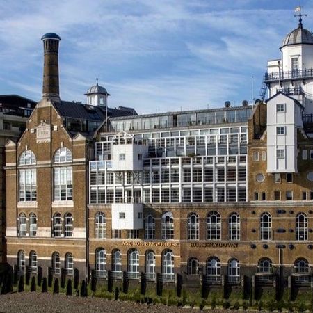 1 Bed Flat, Shad Thames, SE1 - Photo 4