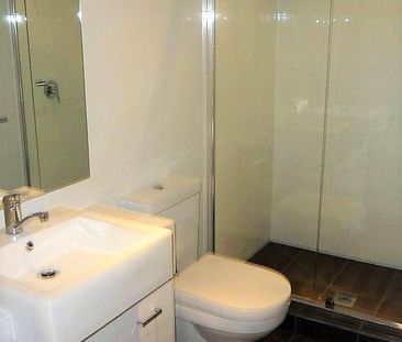 IDEAL LOCATION | WELL PRESENTED | LOW MAINTENANCE - Photo 5