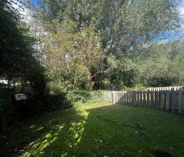 3 bedroom terraced house to rent - Photo 6