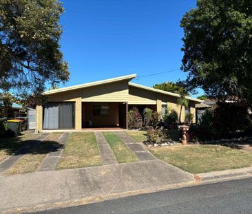 Coastal Convenience in the Heart of Urangan - Photo 5