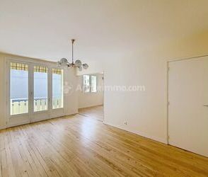 Location Appartement 3 pièces 67 m2 à Clermont-Ferrand - Photo 2