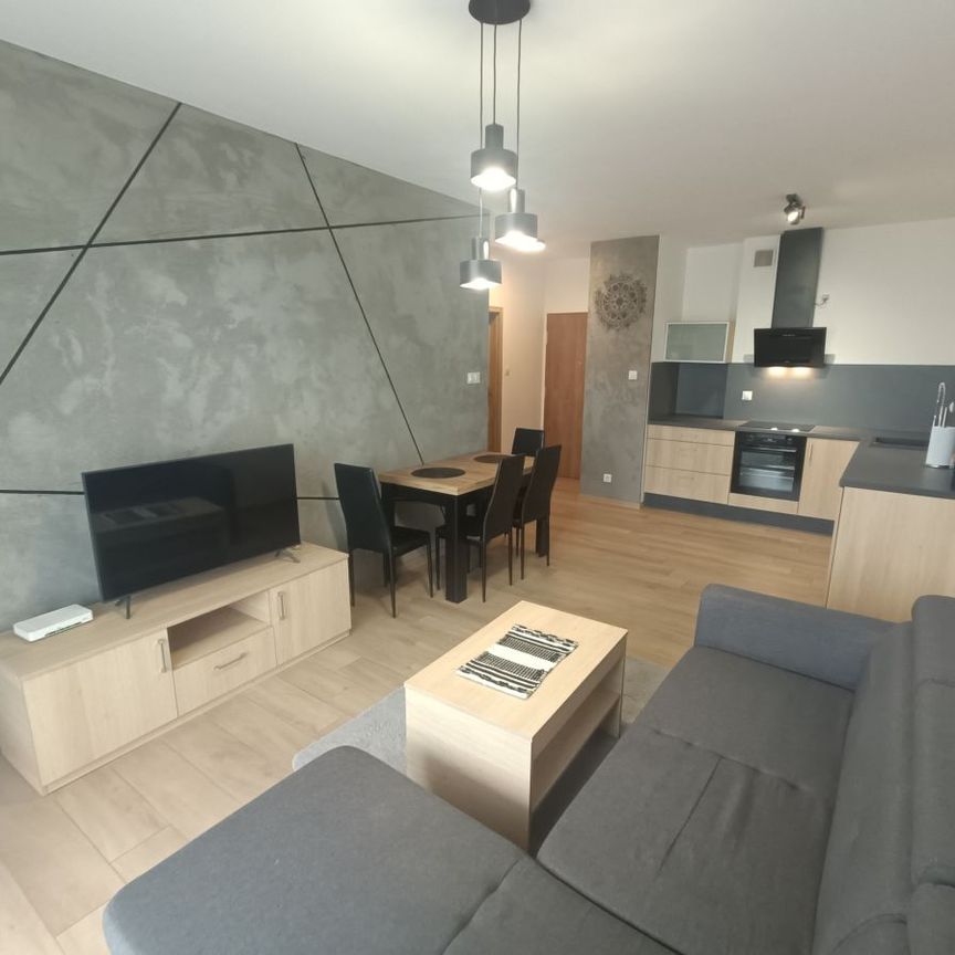 2-pokojowe mieszkanie 45,5 m2, winda, duży balkon - Zdjęcie 1