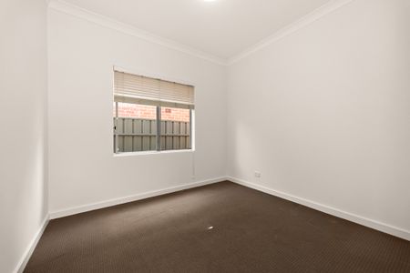 22b Hancock Avenue, Campbelltown SA 5074 - House For Rent | Domain - Photo 4