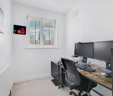 3 bedroom semi-detached house to rent - Photo 5