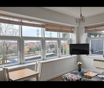 2 Bed Flat, Millbrook Road East, SO15 - Photo 3