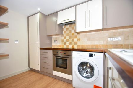2 bedroom apartment to rent - Photo 2