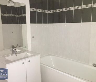 Location Appartement 2 pièces 51m² LOUVROIL 59720 - Photo 3