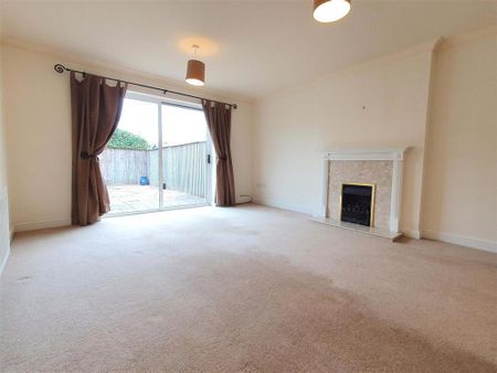 2 bedroom terraced house to rent - Photo 2