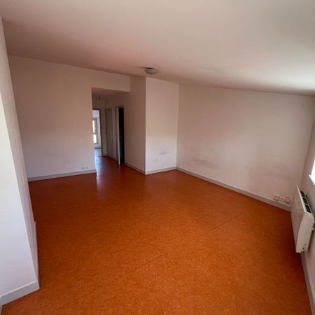 Location Appartement 1 pièce 31m² - Photo 4