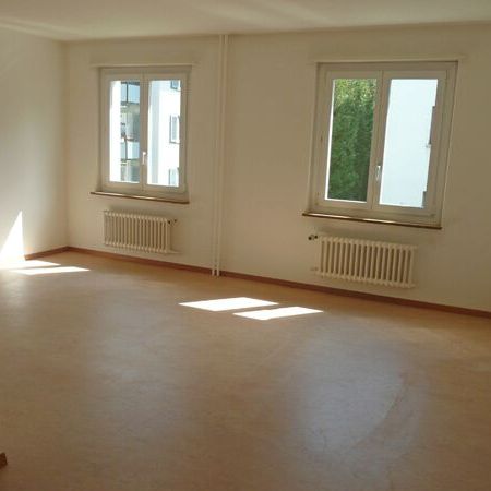 Central residential location in Oerlikon – limited – 31.03.2028 - Photo 1