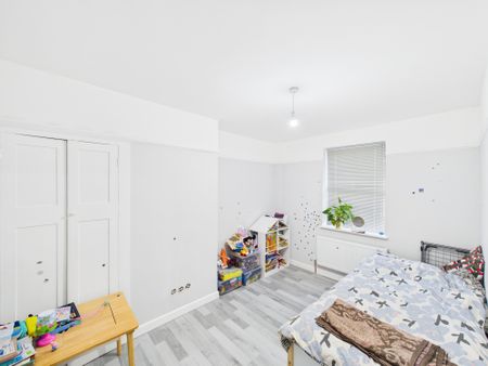 Coxmount Road, London, SE7 - Photo 3