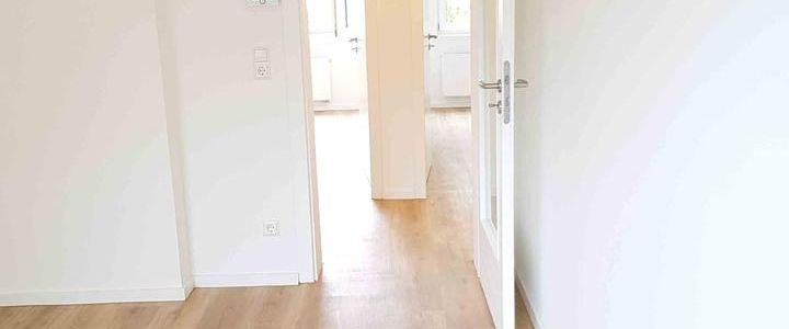 Schöne, helle, neuwertige 3-Zi-Whg, luxuriöse Innenausstattung - Foto 1