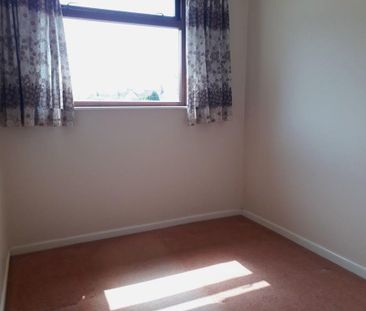 4 bedroom link detached house to rent - Photo 6