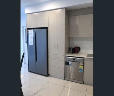 STUDENT ACCOMMODATION - 200m Walk to UQ St Lucia - Photo 2