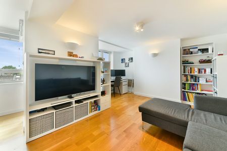 2 bedroom apartment - Photo 2