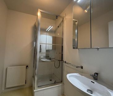 Location Appartement 4 pièces 81m² LE BOURGET DU LAC 73370 - Photo 6