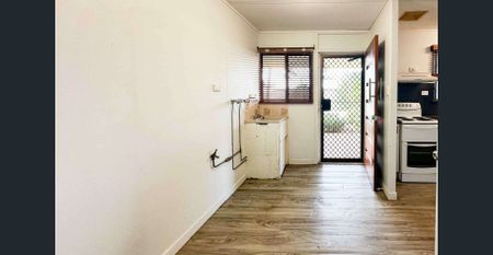 Well-Proportioned Three-Bedroom House in Heart of Kelso! - Photo 5