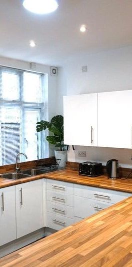 5 bedroom house of multiple occupation to rent - Photo 1