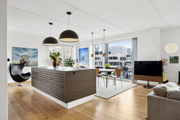 Eksklusiv penthouselejlighed i to plan med 69 m2 tagterrasse - Photo 1