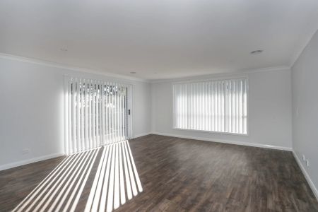 Private Villa with Rural Views in North Orange Location - Photo 2