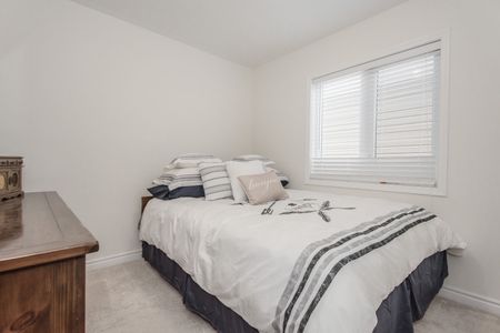 For Lease - 23 Compass Trail, Cambridge, Ontario - Photo 4