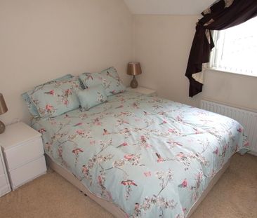 4 Old Church Court (Student Let ), Portstewart, BT55 7RR - Photo 4