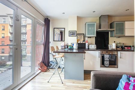 1 bedroom flat to rent - Photo 3