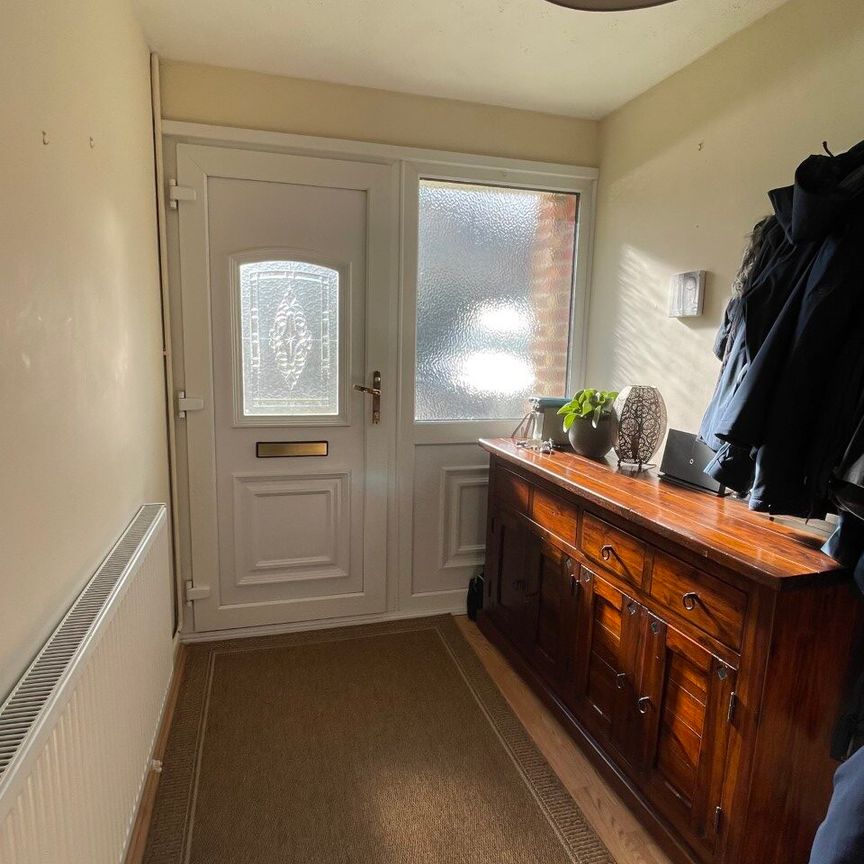 Spacious 3 Bed Semi in Rural Essex Village - Photo 1