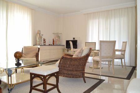 Middle Floor Apartment in Puerto Banús - Photo 5