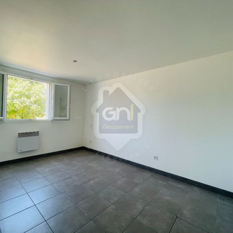 Appartement en rez de jardin à louer à Barjols 3 pièce(s) 38 m2, - Photo 1