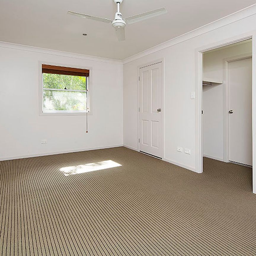 2/126 Grenfell Street, - Photo 1