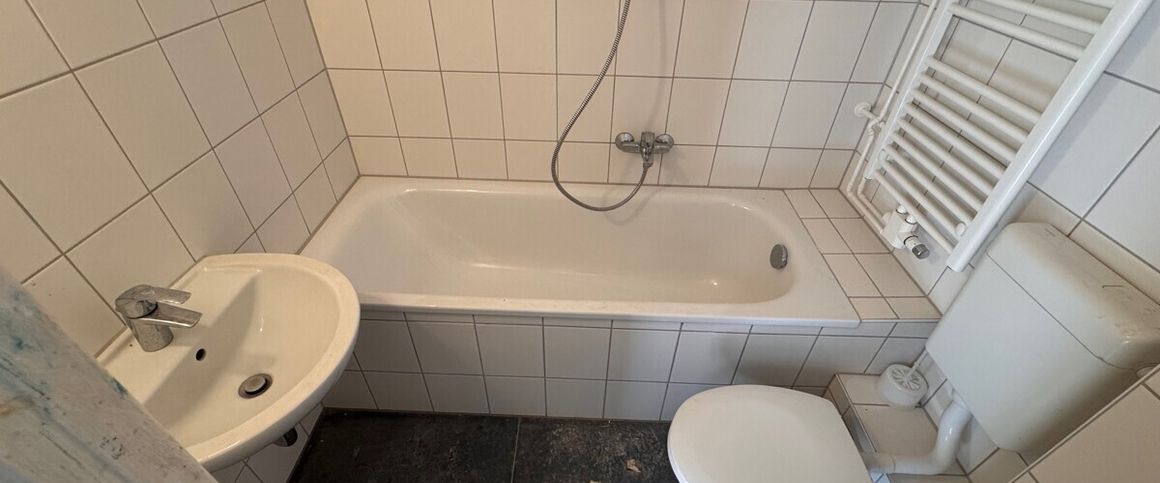 Buckow: Sonnige 1-Zi-Whg, ca. 35 m² per 01.11.25 zu VERMIETEN - Offene Besichtigung - siehe Video - Foto 1
