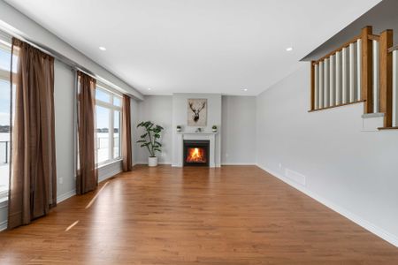 For Lease - 696 Moonflower Crescent, Blossom Park - Airport and Area, Ontario - Photo 4