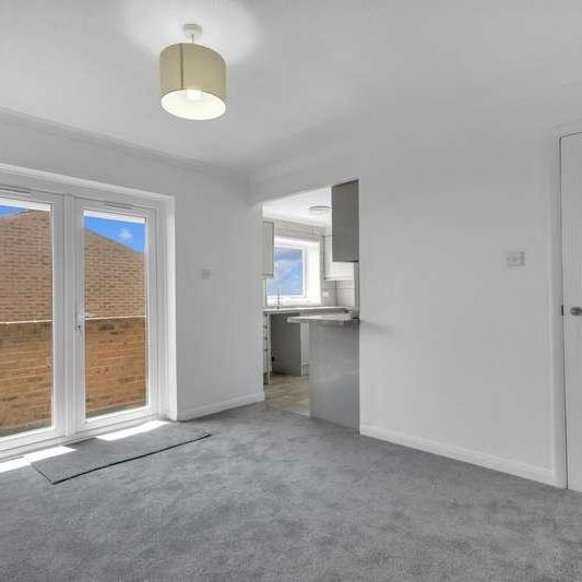 Sandgate Esplanade, Sandgate, CT20 - Photo 1