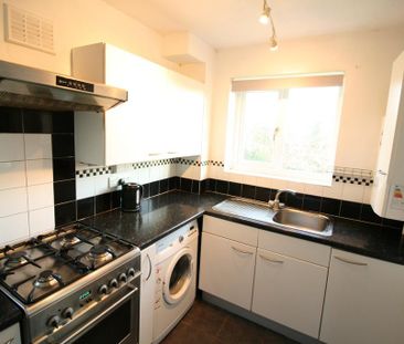 2 bedroom maisonette to rent - Photo 5