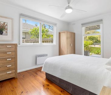Large Home by the Beach! (Can be partly furnished by request) - Photo 5