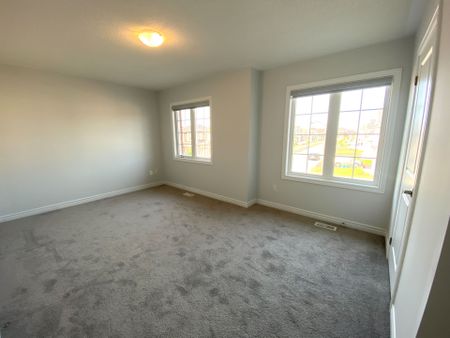 For Lease - 45 Bill Guy Drive Unit# Main, Georgina, Ontario - Photo 5
