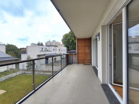 Geräumige 2-Zimmer mit 14,35 m² Balkon - Hochwertige Küche - Bahnhof in der Nähe - Photo 4