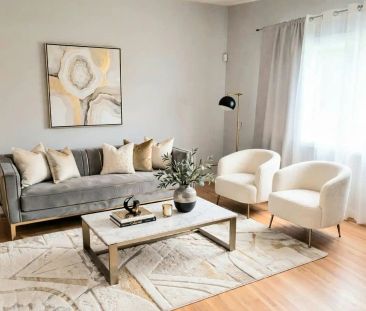 Spacious 3-Bedroom Home in Spruce Cliff. 5 Mins to Downtown. 6 Mins... - Photo 1
