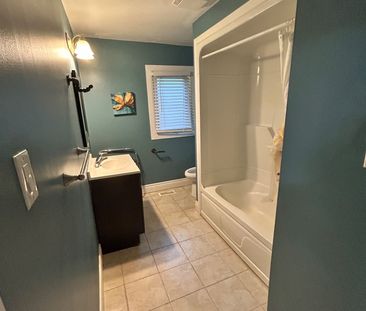 For Lease - 6325 Murray Street Unit# Upper, Niagara Falls, Ontario - Photo 6