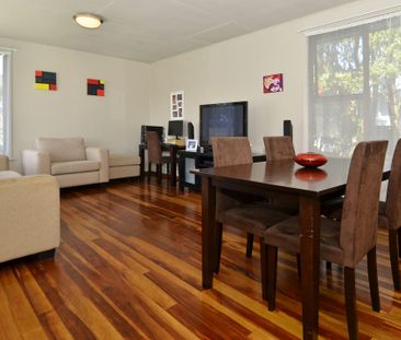 Perfect for a small family - 2 Bedrooms Plus 2 room Utility - Great... - Photo 2