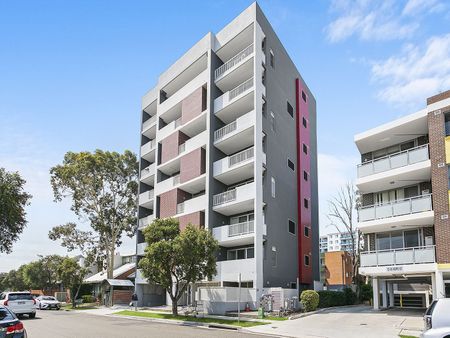 Two Bedroom Apartment in the Centre of Rosehill - Photo 4