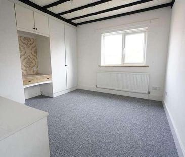 Lawns Place, Dock Road, Grays, RM17 - Photo 2