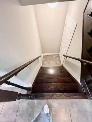 For Lease - 1137 Quick Street, Newmarket, Ontario - Photo 1