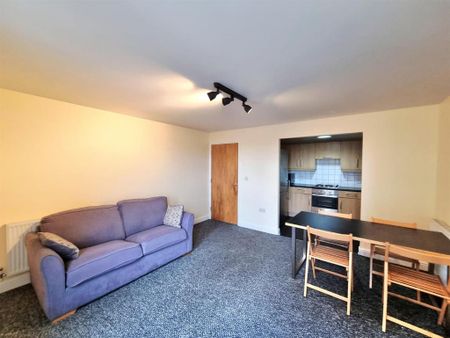 1 bedroom flat to rent - Photo 2