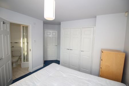 2 bedroom Apartment to rent in Knightsbridge Court, Gosforth, Newcastle upon Tyne NE3 - Photo 4